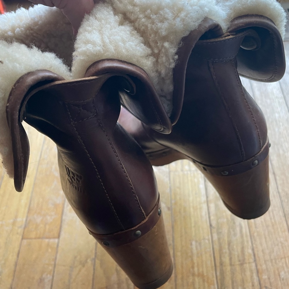 Ugg boots - Picture 8 of 9